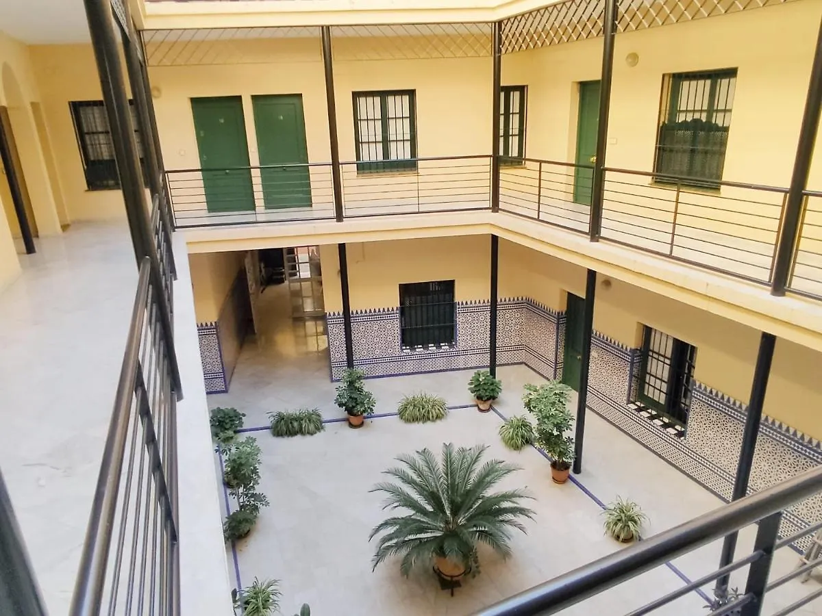 Homeyseville-Bright Apartment At Santa Cruz 4 Pax, Parking Optional Seville
